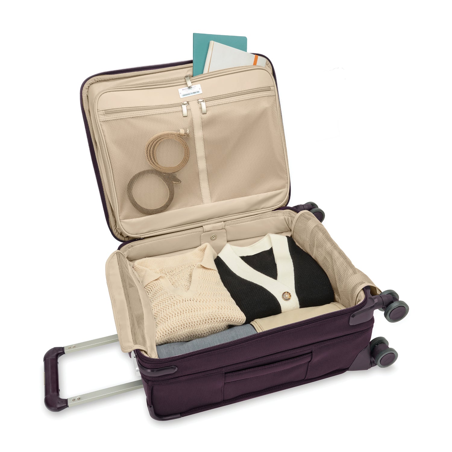 Baseline Global Carry-on Spinner #colour_plum