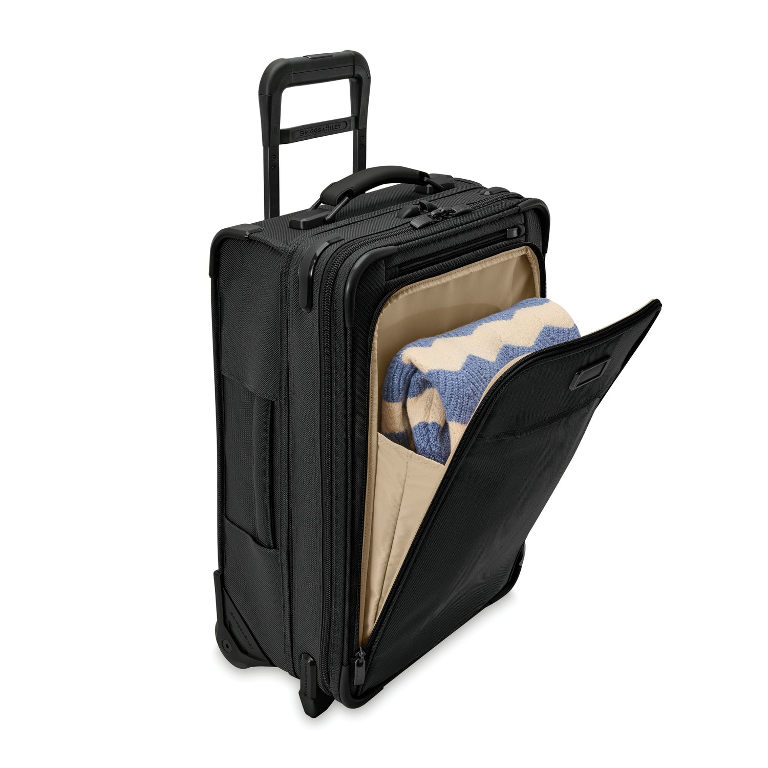 Briggs and Riley Essential 2-wheel Carry-On #colour_black