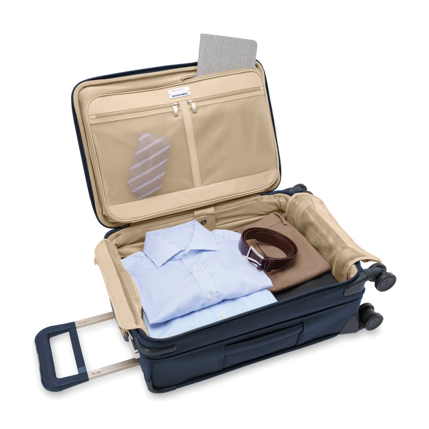 Briggs and Riley Essential Carry-On Spinner #colour_navy