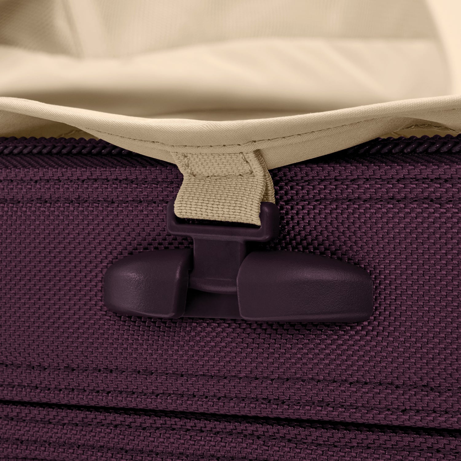 Briggs and Riley Essential Carry-On Spinner #colour_plum