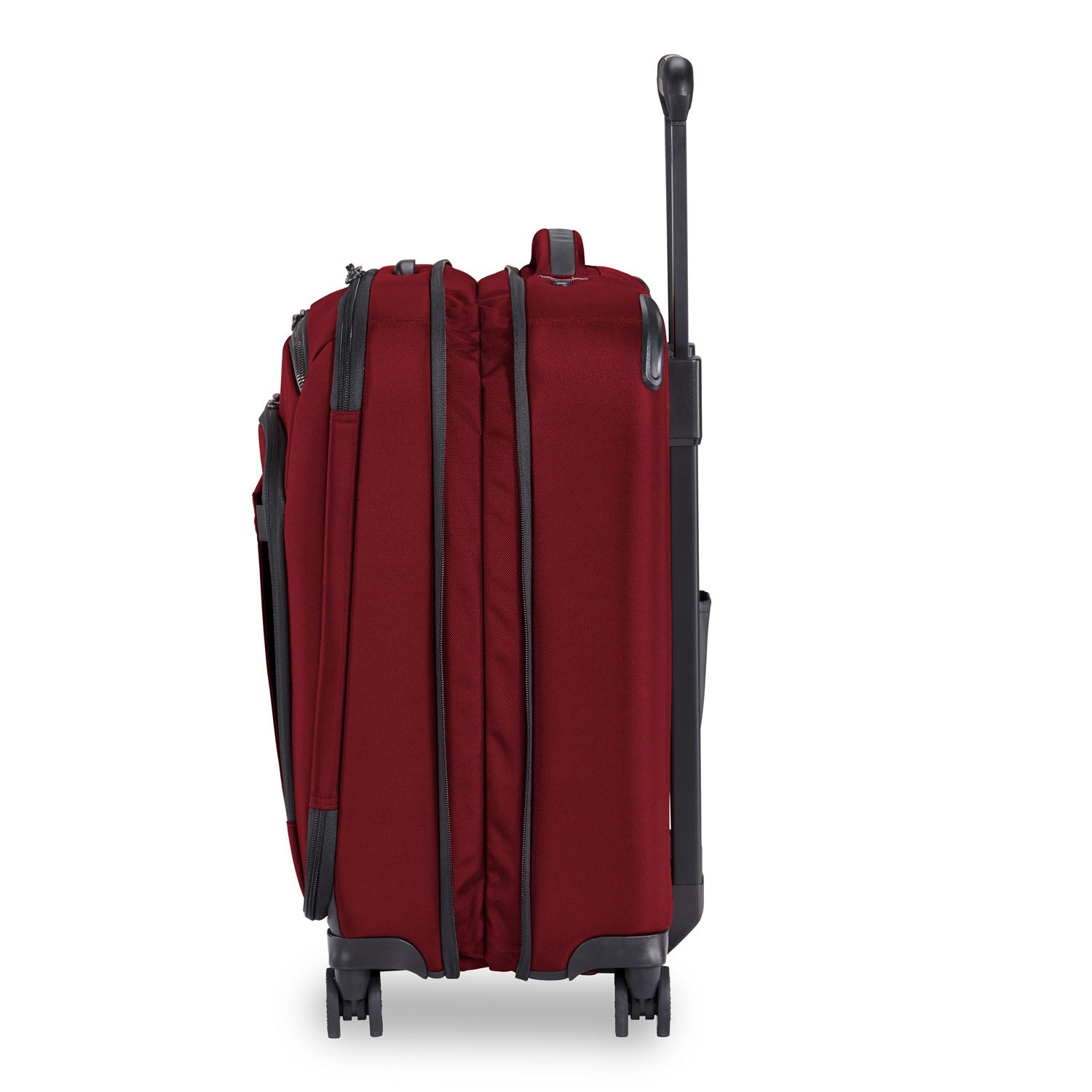 International 21" Carry-on Expandable Spinner