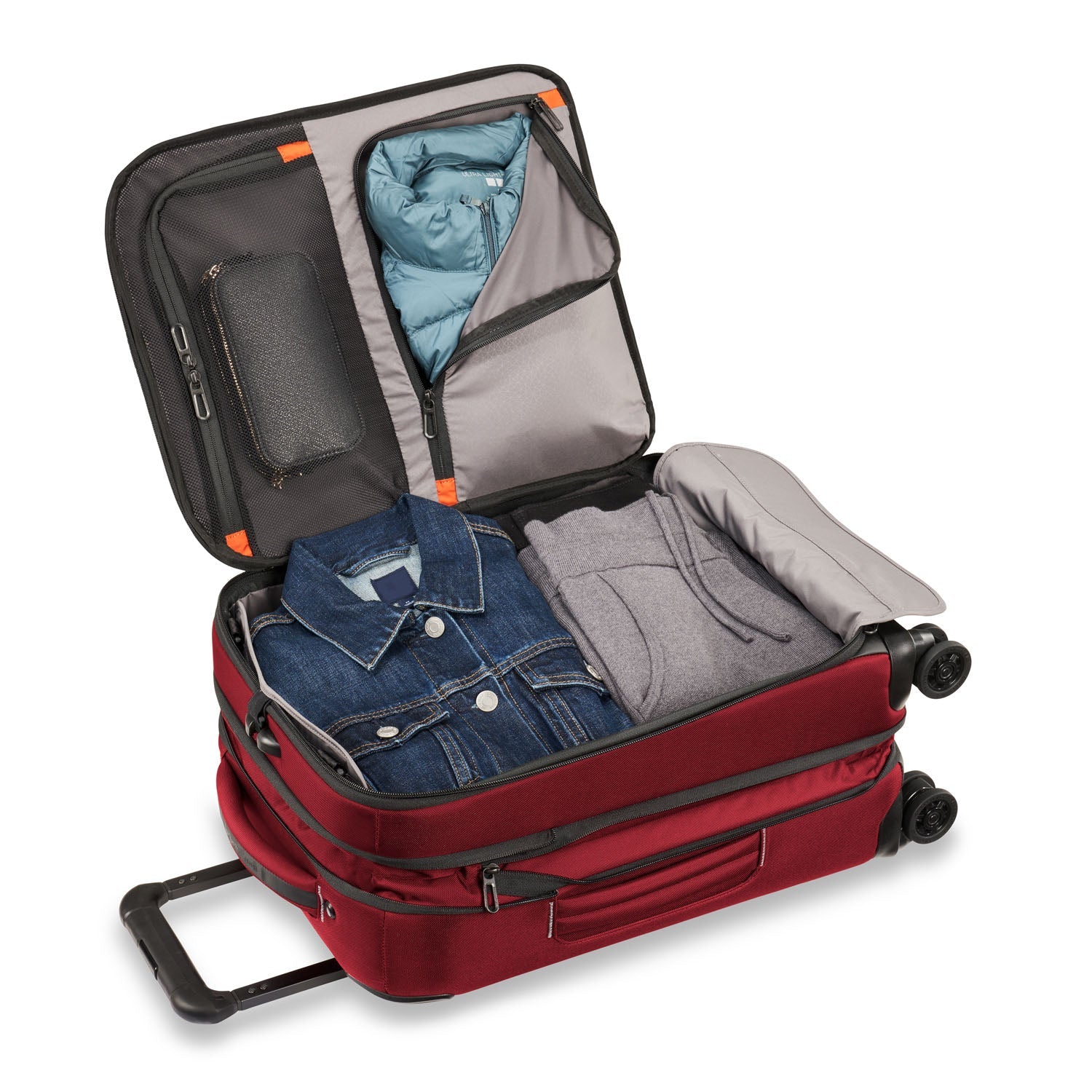 International 21" Carry-on Expandable Spinner