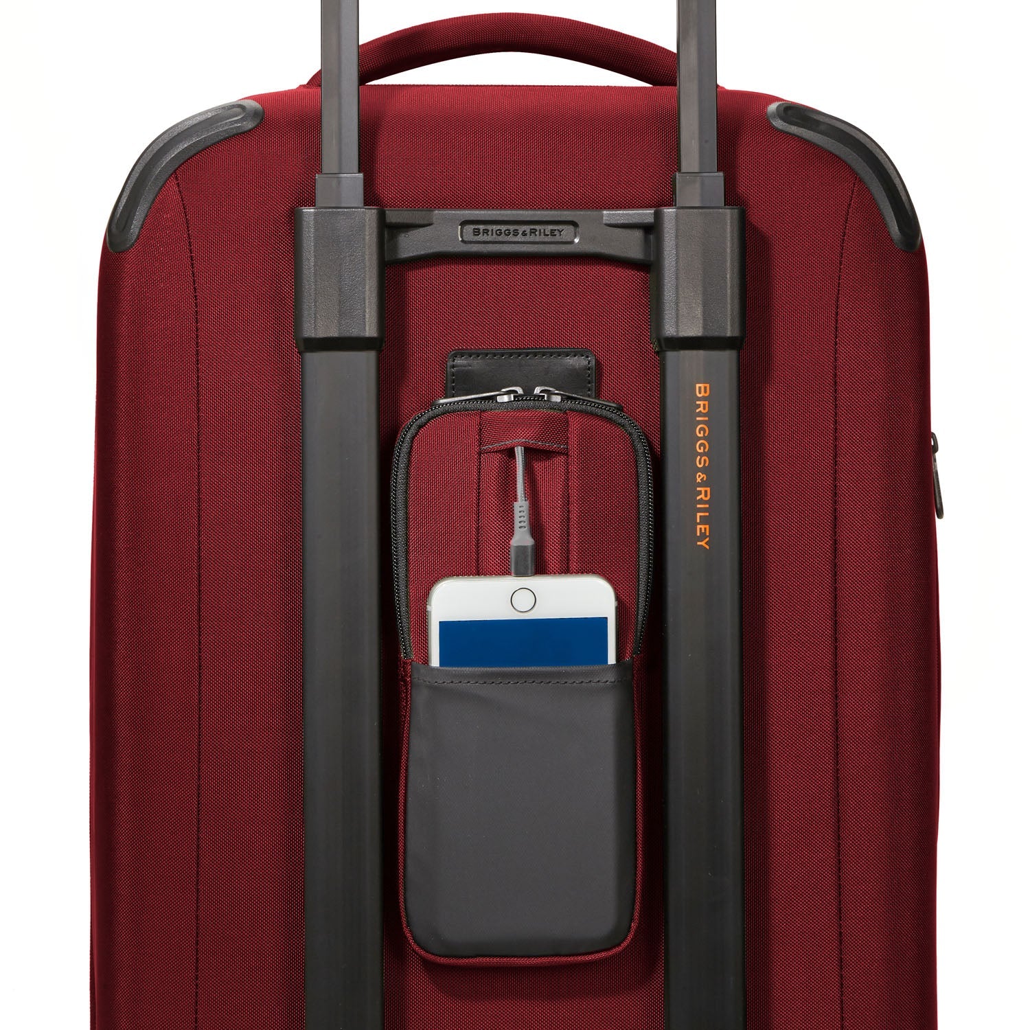 International 21" Carry-on Expandable Spinner